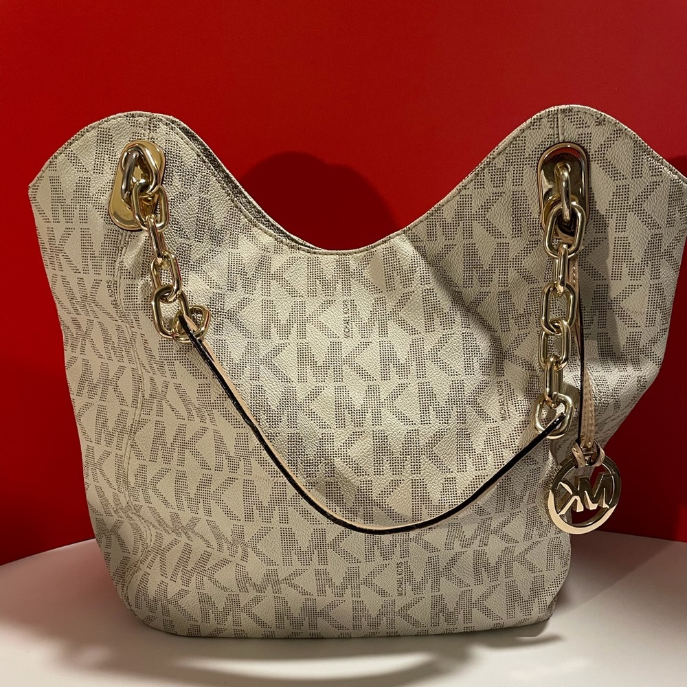 COPY - Michael Kors Lilly Medium Signature Logo Tote